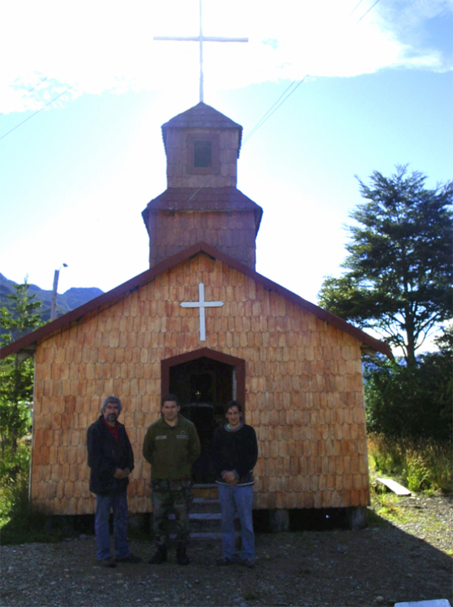 Capilla de Puerto Yungay.